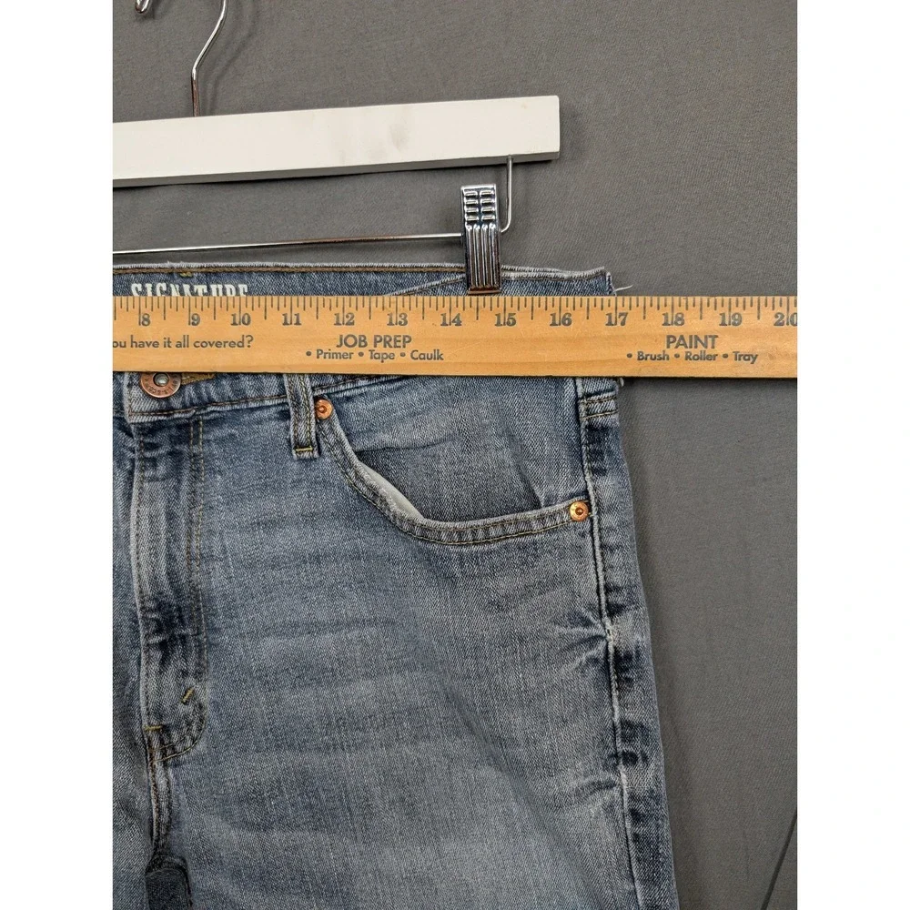 Signature Levi's Strauss Athletic Medium Washed‎ Blue Jeans Men's 36x34 Denim